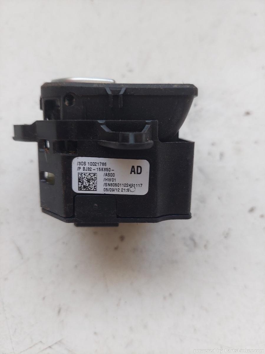 Buton frana de mana BMW X5 III (F15, F85) [ 2012 - 2018 ] OEM 10021786 – foto 2