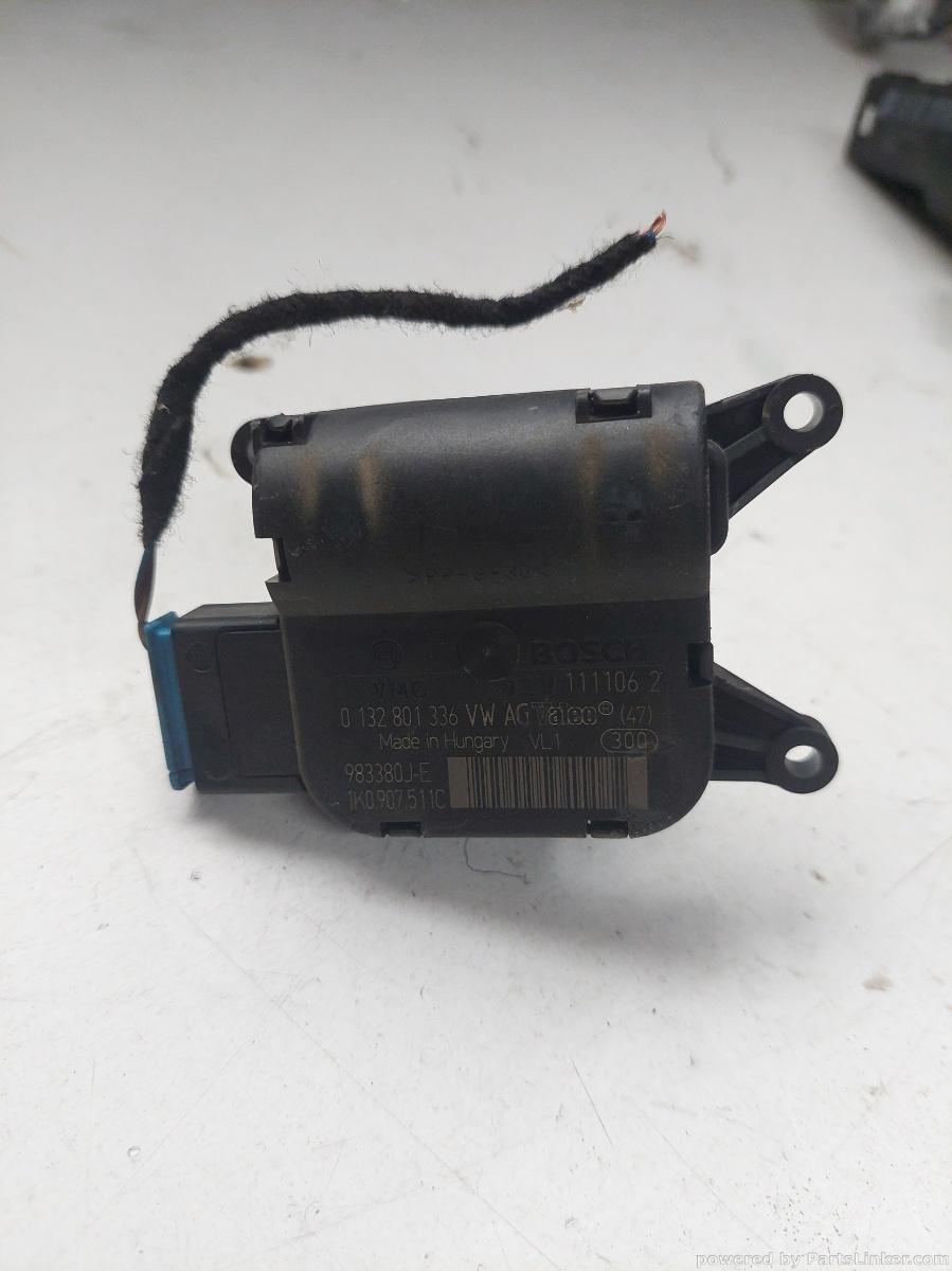 Motoras clapeta aeroterma VOLKSWAGEN CADDY (6K9, 9E7, 9E9) [ 2002 - 2009 ] OEM 0132801336