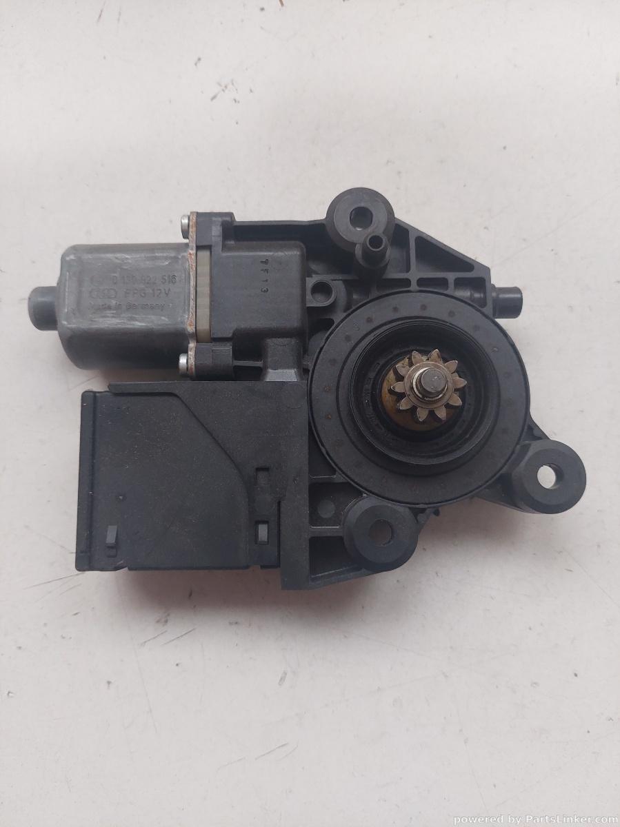 Macara geam electric dreapta spate RENAULT SCENIC III (JZ0/1_) [ 2008 - > ] OEM 827300005r
