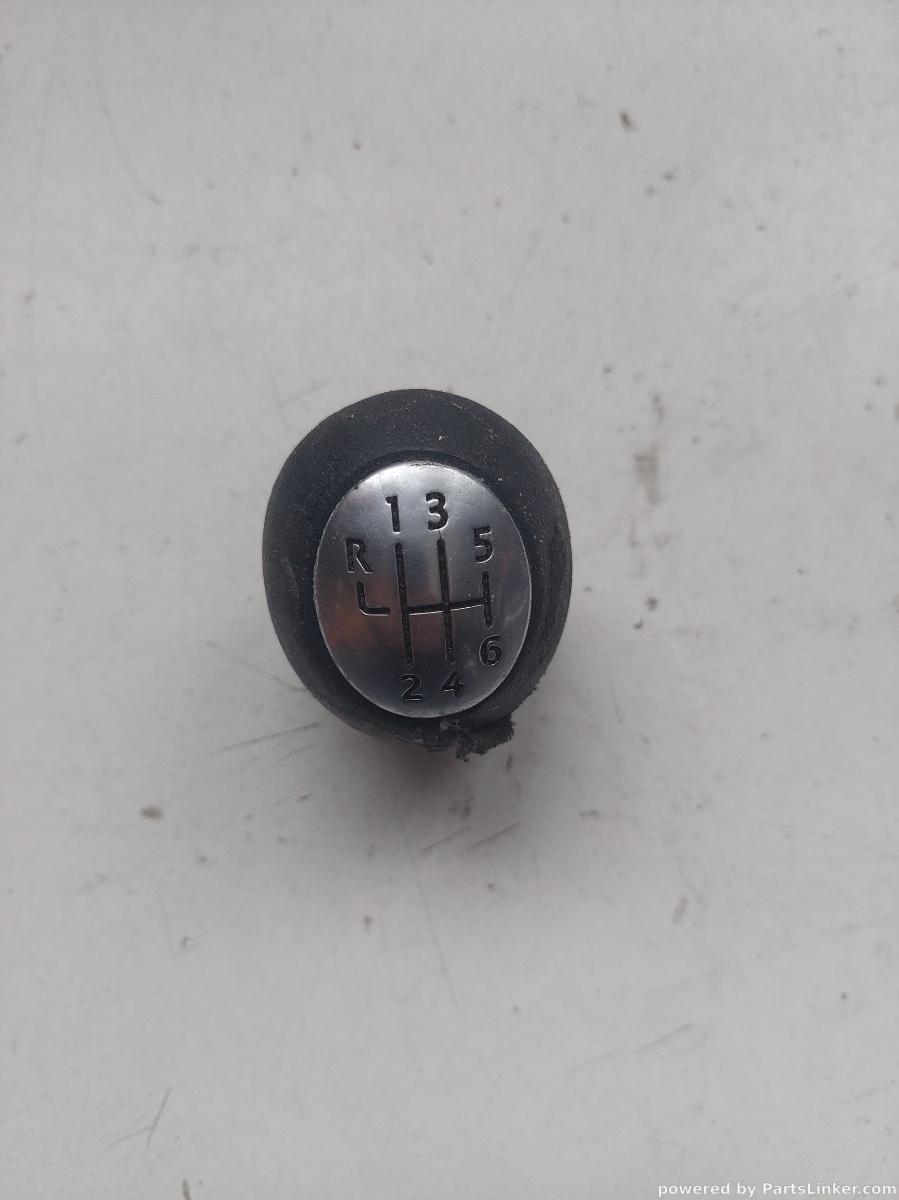 Nuca schimbator RENAULT SCENIC III (JZ0/1_) [ 2008 -> ] OEM 8200276415