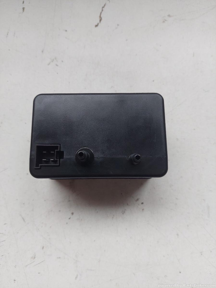 Pompa vacuum MERCEDES-BENZ E-CLASS (W211) [ 2002 - 2009 ] OEM A3510020010 – foto 2