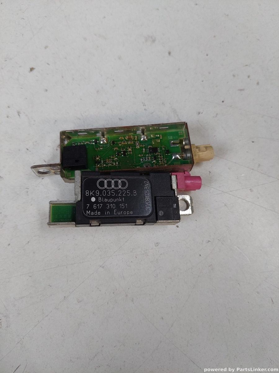Amplificator antena  AUDI A4 IV (8K2, B8) [ 2007 - 2015 ] OEM 8k9035225b
