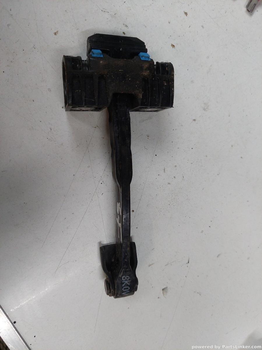 Opritor usa stanga fata AUDI A4 IV (8K2, B8) [ 2007 - 2015 ] OEM 8k0837249d