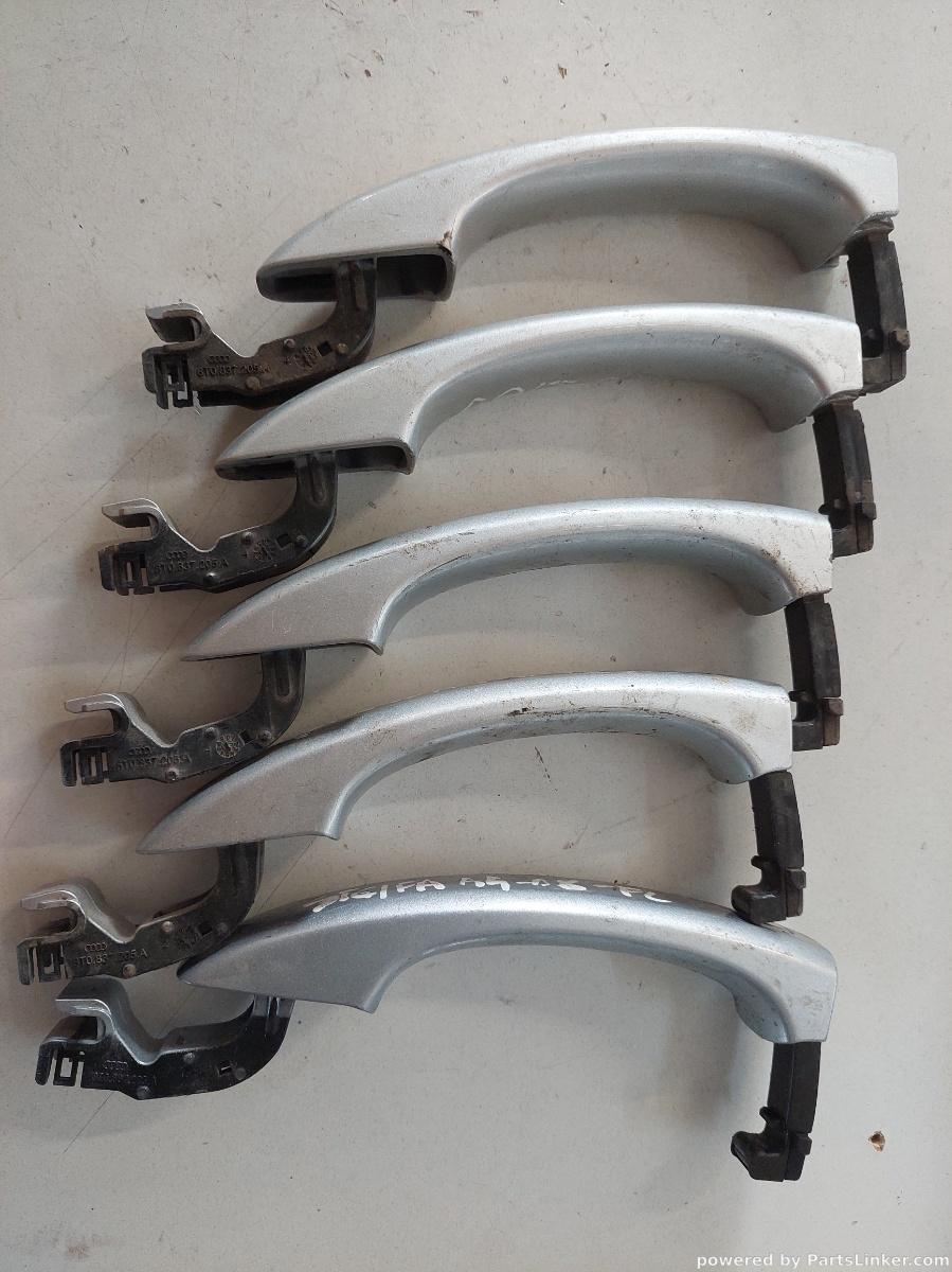 Set maner usa AUDI A4 IV (8K2, B8) [ 2007 - 2015 ] OEM 8t0837205a – foto 2