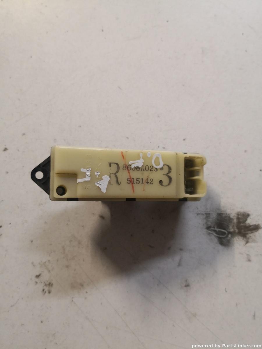 Butoane geamuri electrice dreapta fata MITSUBISHI GRANDIS (NA_W) [ 2003 - 2011 ] OEM 5161423 – foto 2