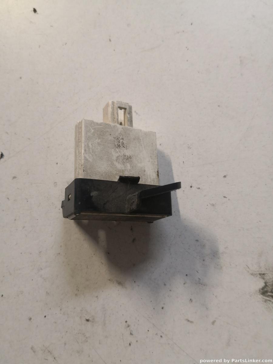 Senzor airbag MITSUBISHI GRANDIS (NA_W) [ 2003 - 2011 ] OEM R3311