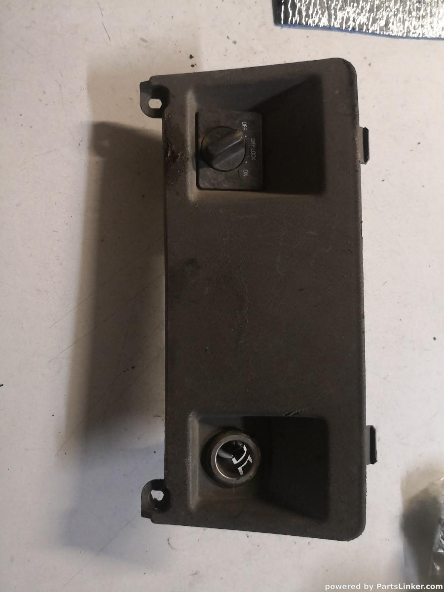 Buton diferential blocat NISSAN PATROL GR V Wagon (Y61) [ 1997 - > ]