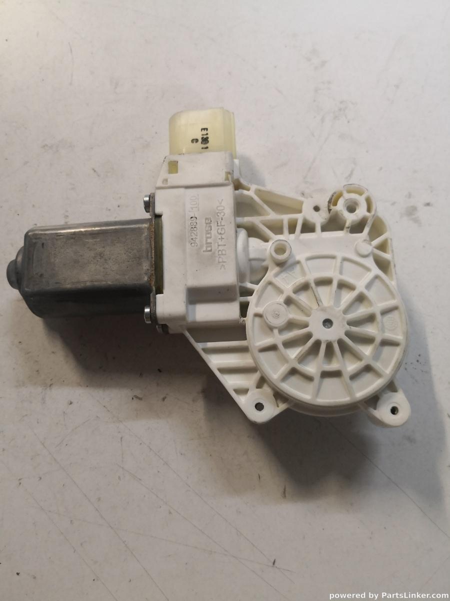 Motoras macara geam dreapta fata BMW 5 (F10) [ 2009 - 2016 ] OEM 91454702 – foto 2