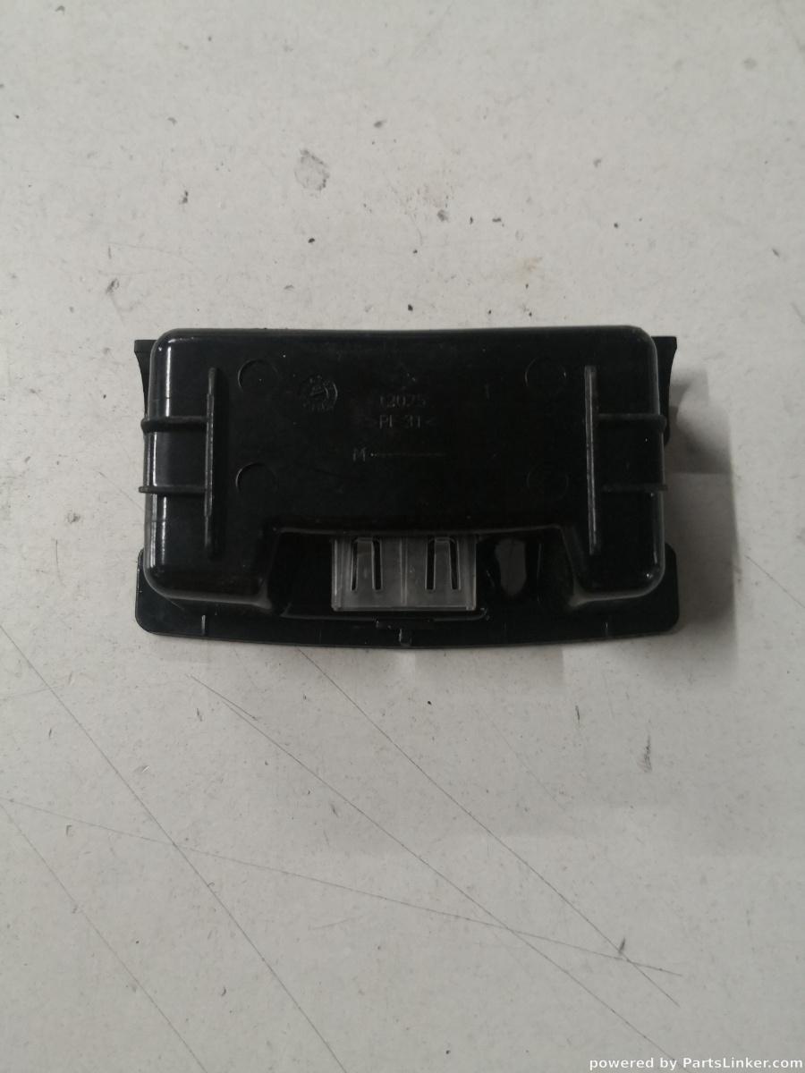 Scrumiera BMW 5 (F10) [ 2009 - 2016 ] OEM 12025 – foto 2