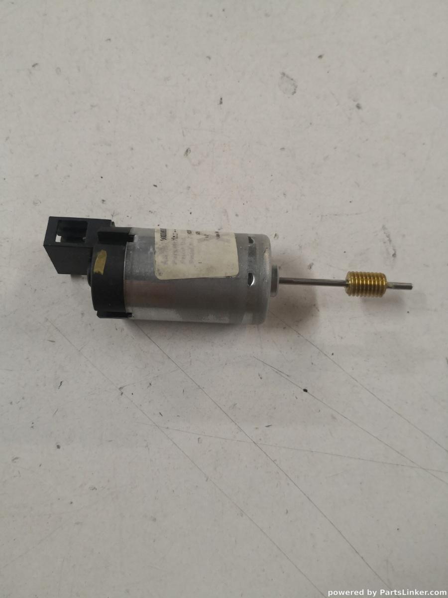 Motoras scaun dreapta fata VOLKSWAGEN TIGUAN 5N_ 2007 - > 1030437