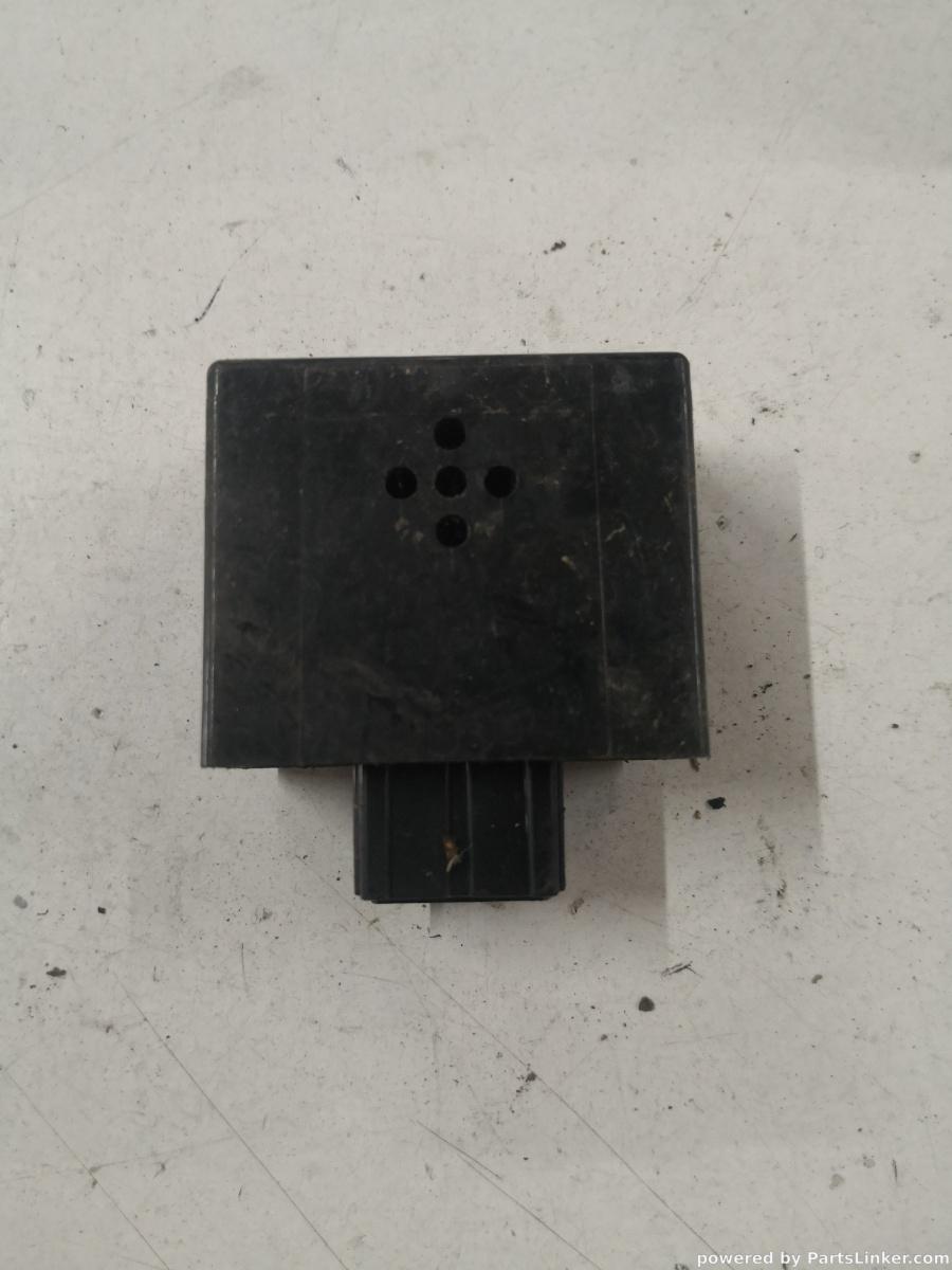 Releu MITSUBISHI PAJERO II (V3_W, V2_W, V4_W) [ 1990 - 2001 ] OEM Mb627899