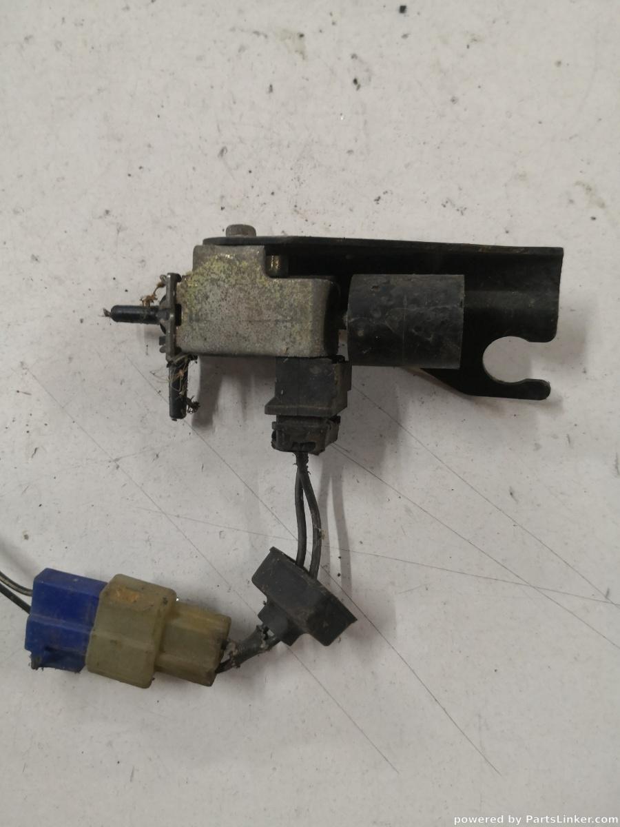 Supapa vaccum MITSUBISHI PAJERO II (V3_W, V2_W, V4_W) [ 1990 - 2001 ] OEM Mb813346