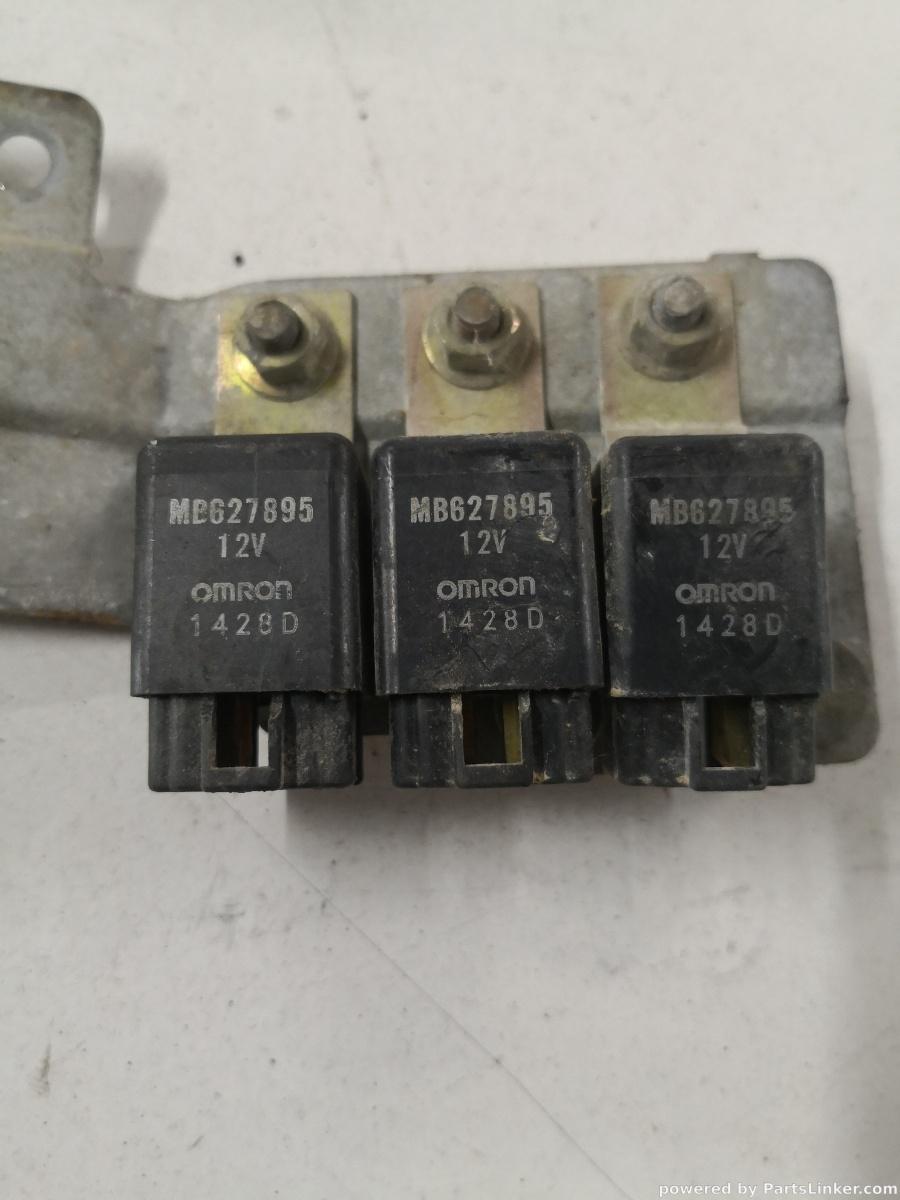 Releu MITSUBISHI PAJERO II (V3_W, V2_W, V4_W) [ 1990 - 2001 ] OEM Mb627895 – foto 2