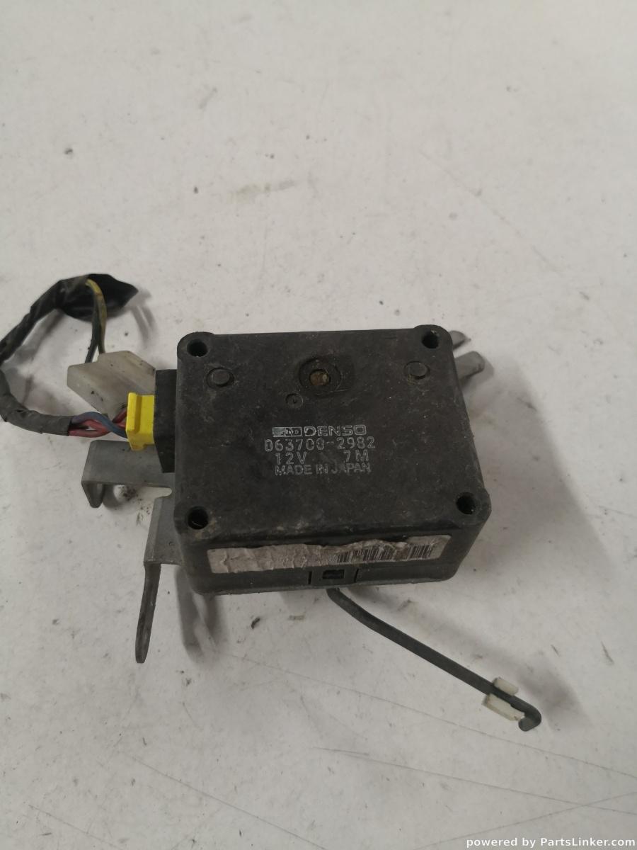 Motoras clapeta aer MITSUBISHI PAJERO II (V3_W, V2_W, V4_W) [ 1990 - 2001 ] OEM 0637002982