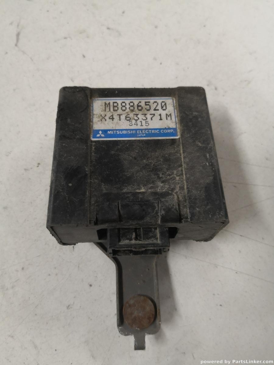 Modul diferential blocat MITSUBISHI PAJERO II (V3_W, V2_W, V4_W) [ 1990 - 2001 ] OEM Mb886520