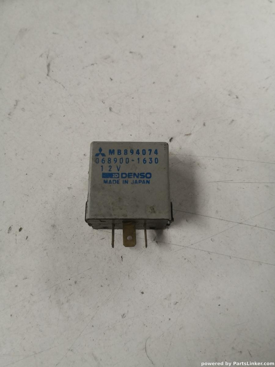 Modul electronic MITSUBISHI PAJERO II (V3_W, V2_W, V4_W) [ 1990 - 2001 ] OEM 0689001630