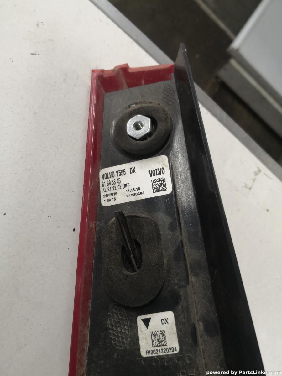 Stop dreapta VOLVO V40 Cross Country an 2017 Hatchback (525, 526) [ 2012 - > ] OEM 31395845 – foto 2