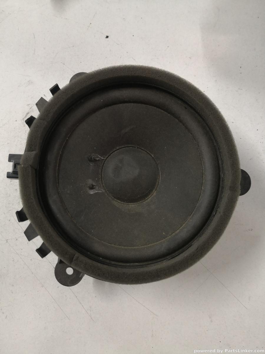 Boxa auto VOLVO V40 Hatchback (525, 526) [ 2012 - > ] OEM 30657445