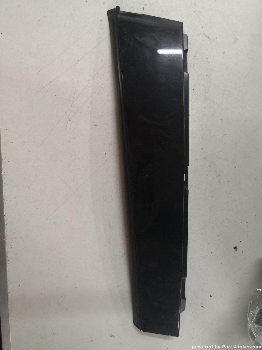Ornamente dreapta spate VOLVO V40 Hatchback (525, 526) [ 2012 - > ] OEM 31391186