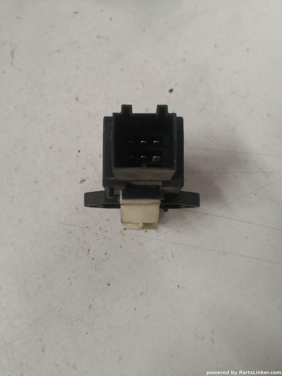 Releu modul incalzire scaun VOLKSWAGEN TOURAN (1T1, 1T2) [ 2003 - 2010 ] OEM 7l0959772 – foto 2