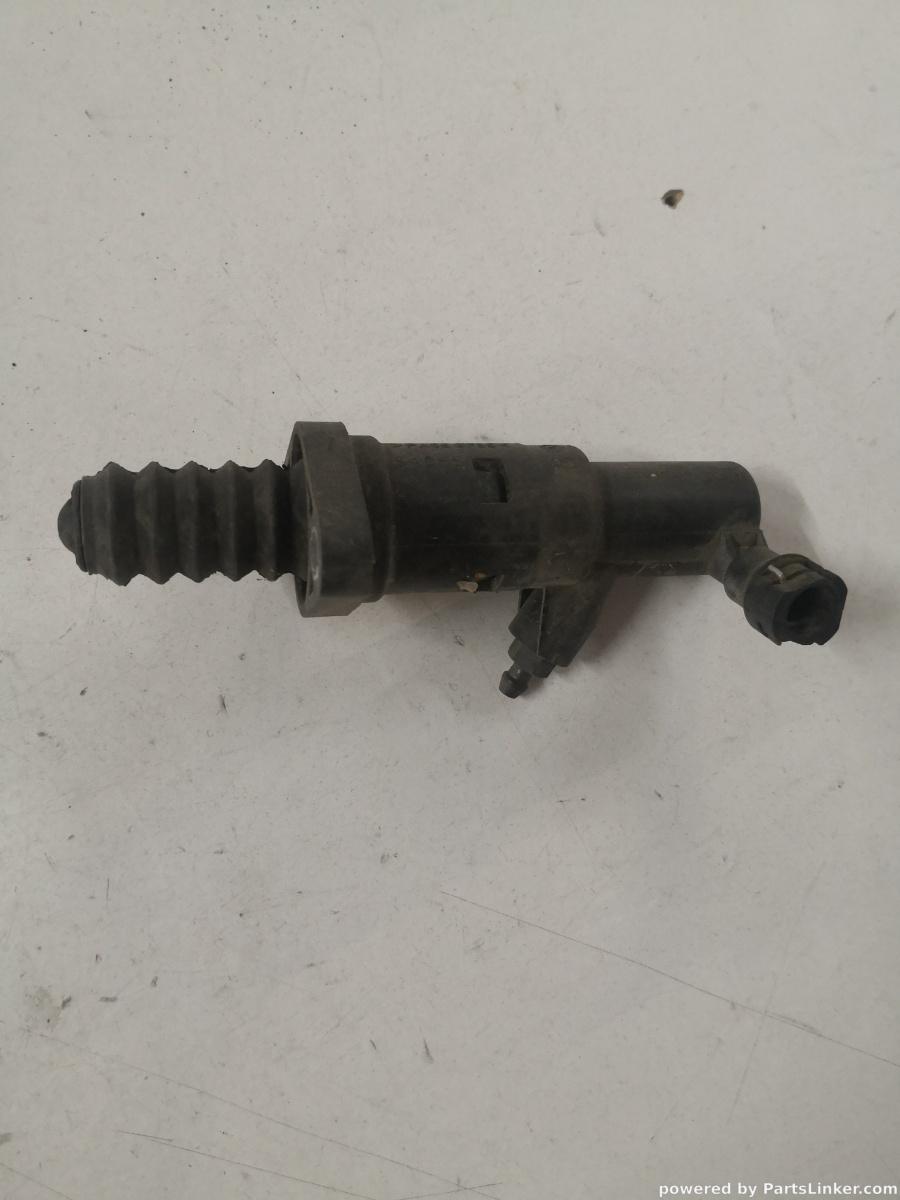 Cilindru receptor ambreiaj VOLKSWAGEN TOURAN (1T1, 1T2) [ 2003 - 2010 ] OEM 6283000047