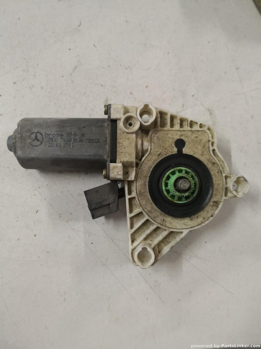 Motoras macara geam stanga fata MERCEDES-BENZ S-CLASS II (W221, C215) [ 2005 - 2013 ] OEM A2218202742