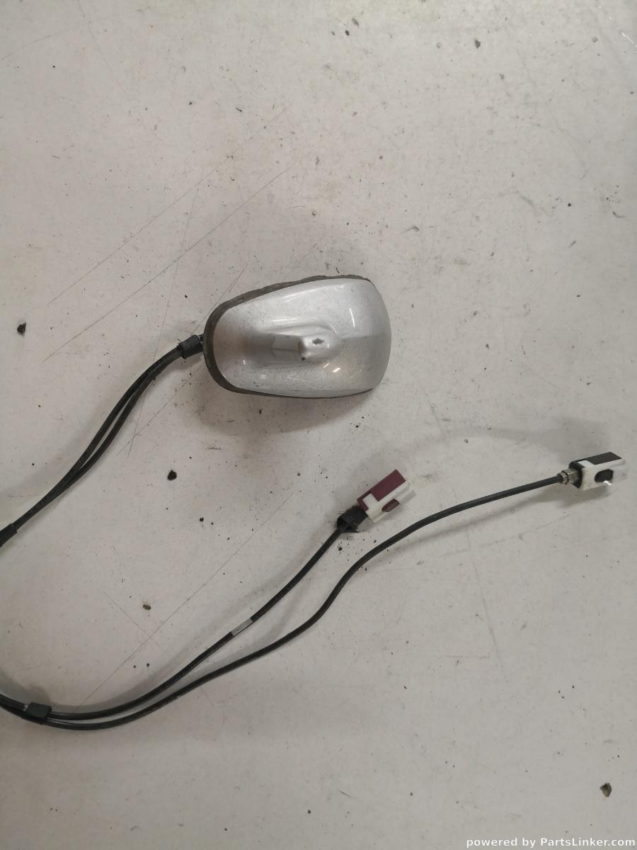 Antena radio MERCEDES-BENZ S-CLASS II (W221, C215) [ 2005 - 2013 ] OEM 058335