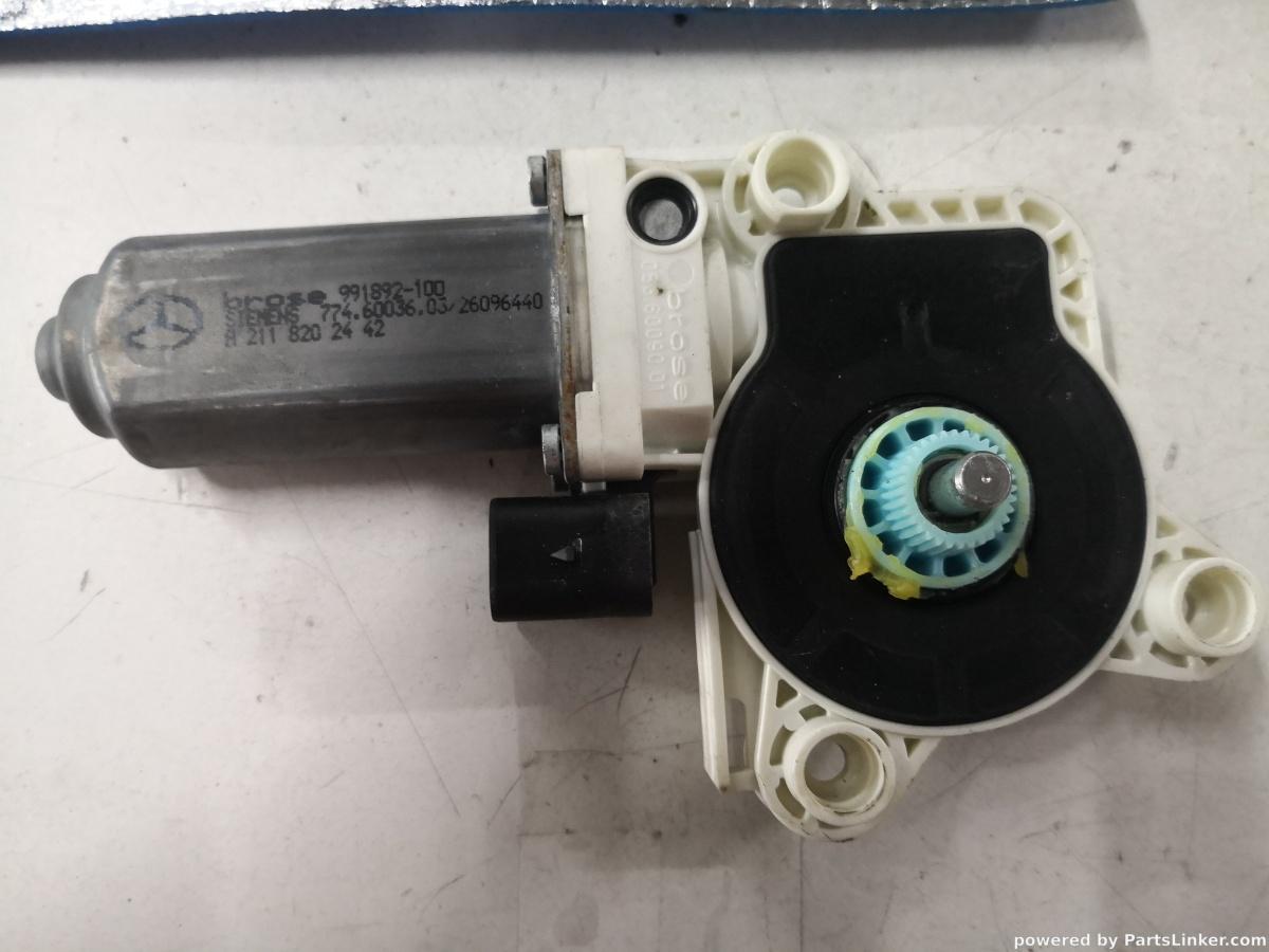 Motoras macara geam dreapta spate MERCEDES-BENZ E-CLASS (W211) [ 2002 - 2009 ] OEM A2118202442