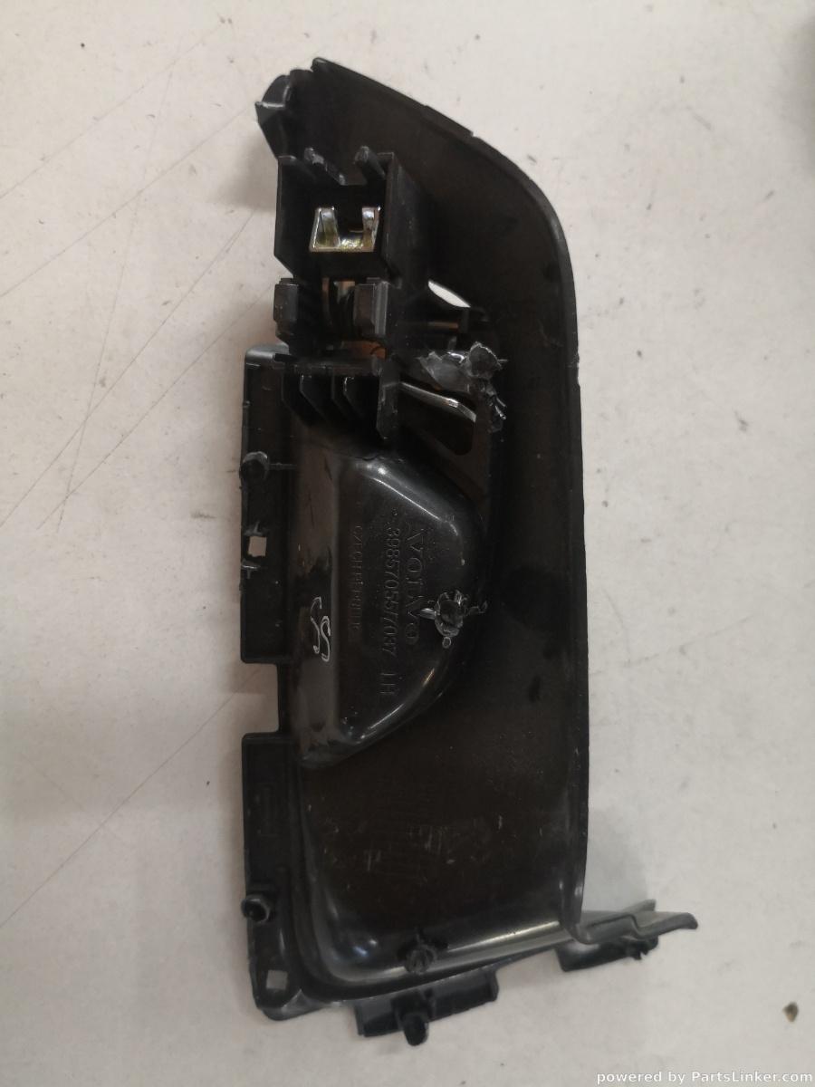 Maneta interior  stanga spate VOLVO XC60 (156) [ 2008 - > ] OEM 39857055 – foto 2