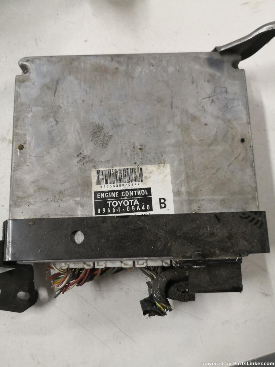 Calculator ECU TOYOTA AVENSIS Saloon (_T25_) [ 2003 - 2008 ] OEM 8966105a40