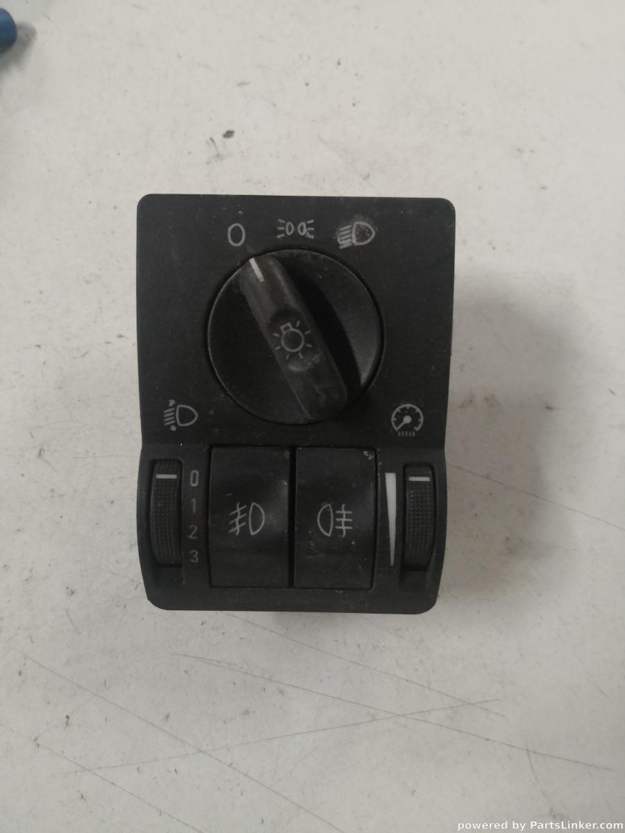 Buton reglaj oglinzi OPEL CORSA C (F08, F68, X01) [ 2000 - 2009 ] OEM 0524119