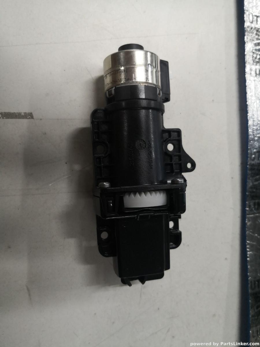 Motoras far PORSCHE CAYENNE COUPE 2022 OEM 21504101