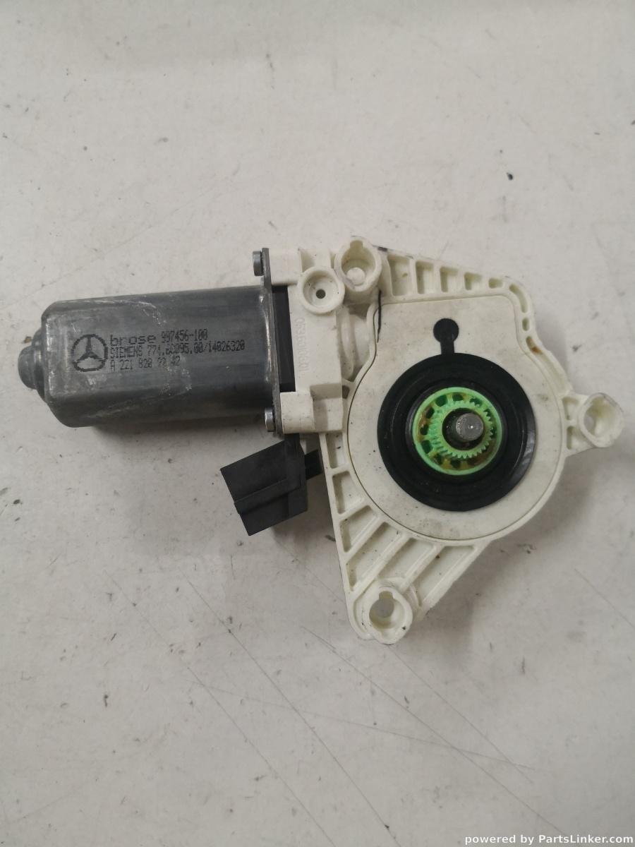 Motoras macara geam stanga fata MERCEDES-BENZ S-CLASS II (W221, C215) [ 2005 - 2013 ] OEM A2218282242