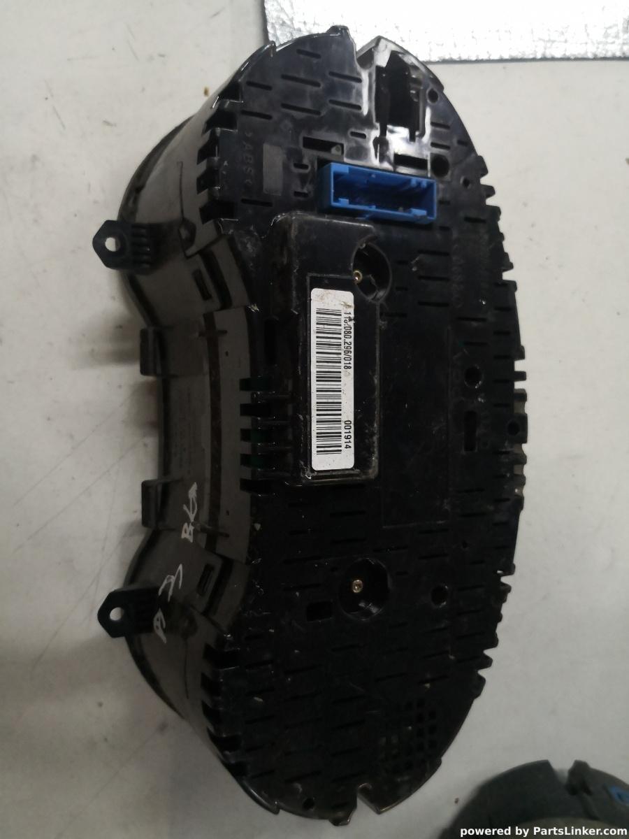 Ceasuri bord AUDI A3 II (8P1) [ 2003 - 2013 ] OEM 81071521 – foto 2
