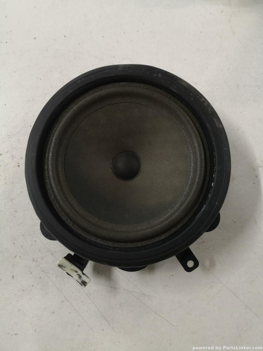 Boxa auto dreapta spate AUDI A3 II (8P1) [ 2003 - 2013 ] OEM 8p0035411