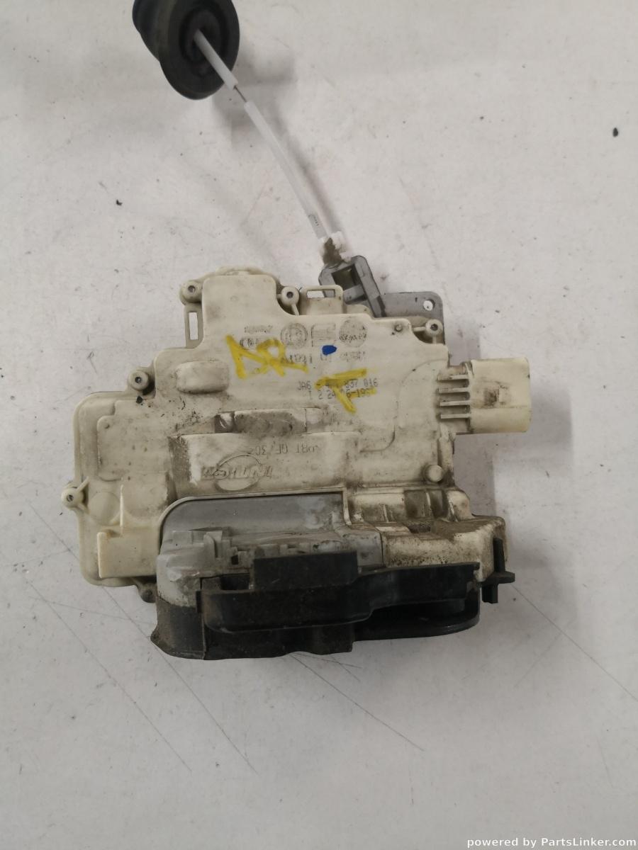 Broasca usa dreapta fata AUDI A3 II (8P1) [ 2003 - 2013 ] OEM 837016