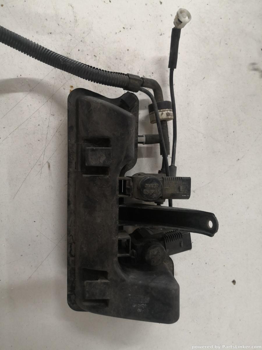 Rezervor supapa AUDI A3 II (8P1) [ 2003 - 2013 ] OEM 022133909