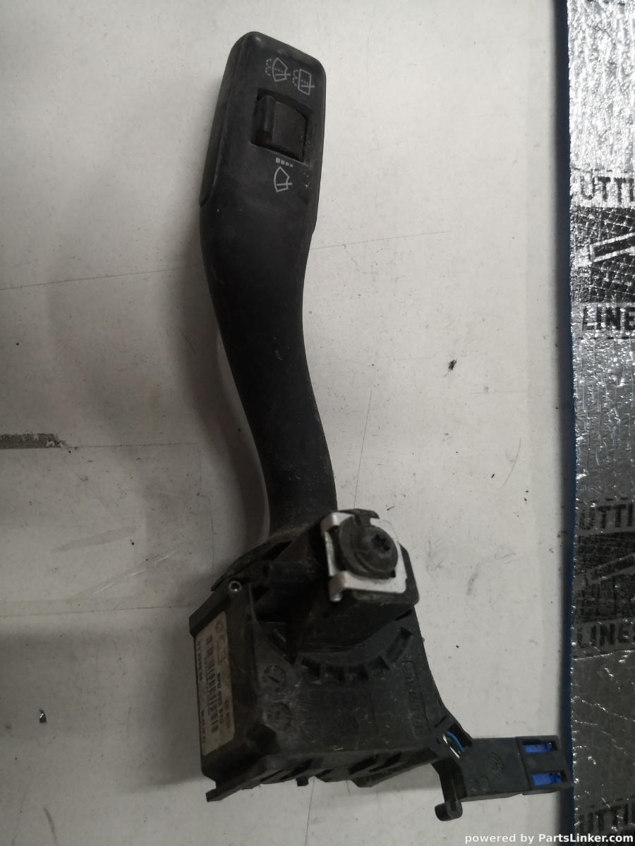 Maneta stergatoare AUDI A3 II (8P1) [ 2003 - 2013 ] OEM 8p0953519