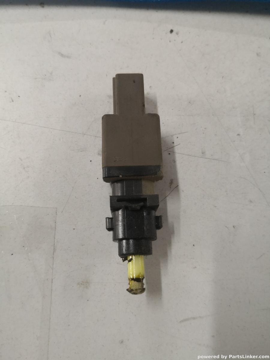 Comutator pedala ambreiaj PEUGEOT BOXER Bus [ 2005 - > ] OEM 46840511 – foto 2