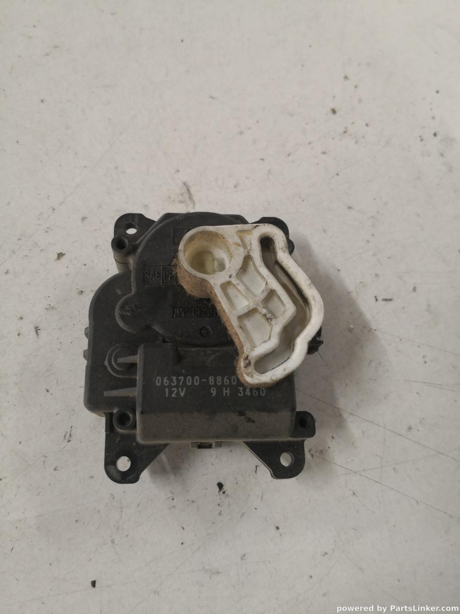 Actuator de usa cu aer TOYOTA 4 RUNNER V (TRN28_, GRN28_) [ 2009 - > ] OEM 0637008860