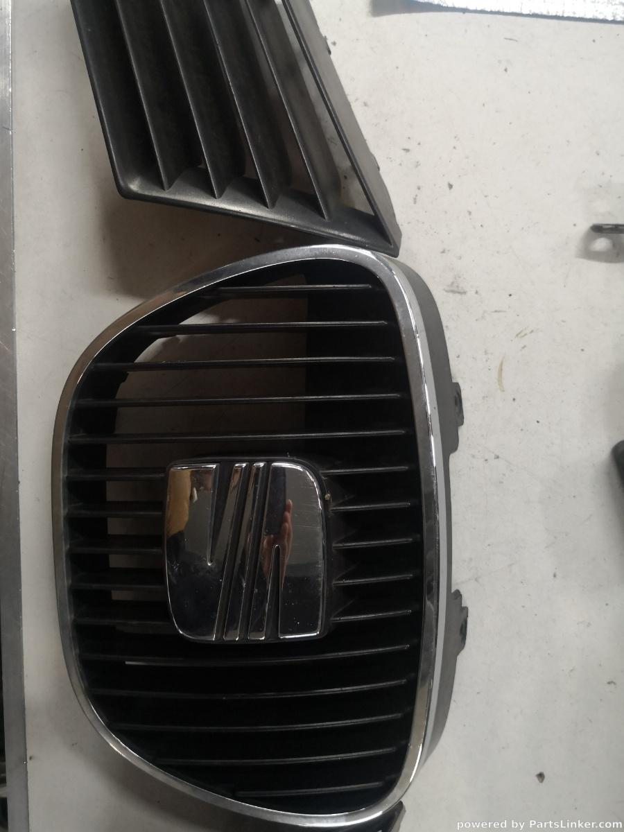 Grila bara SEAT IBIZA IV (6L1) [ 2002 - 2009 ] OEM 6l0853677 – foto 2