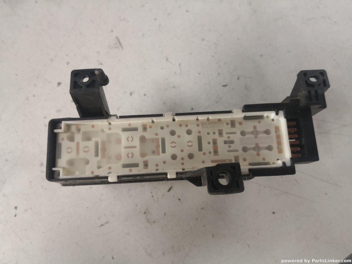 Reglaj scaun dreapta fata TOYOTA LAND CRUISER J120 2004>  OEM 1911057 – foto 2
