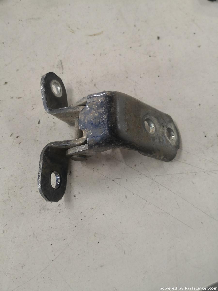 Balama usa  stanga fata TOYOTA LAND CRUISER J120 2004>