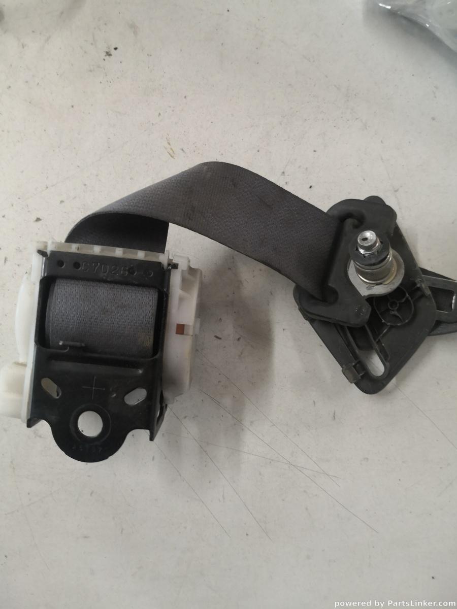 Centura siguranta dreapta spate TOYOTA LAND CRUISER J120 2004>  OEM Df4517db – foto 2