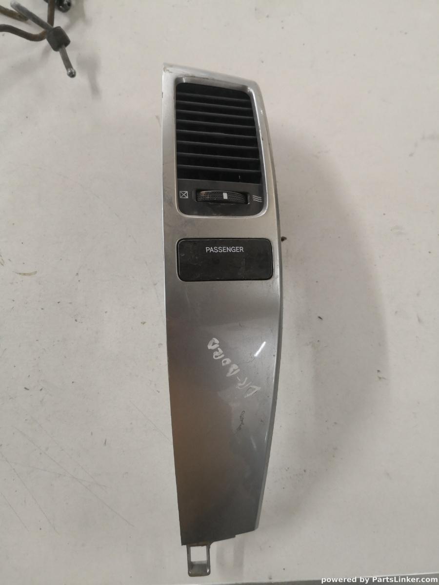 Guri ventilatie dreapta fata TOYOTA LAND CRUISER J120 2004> OEM 6556430040
