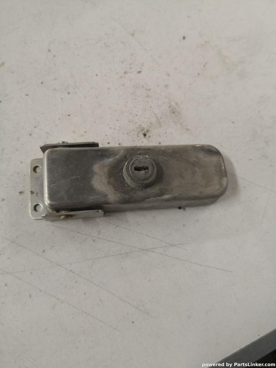 Incuietoare, exterior TOYOTA LAND CRUISER J120 2004>