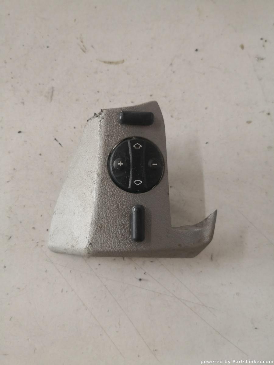 Reglare scaun dreapta fata MERCEDES-BENZ E-CLASS (W211) [ 2002 - 2009 ] OEM 04060