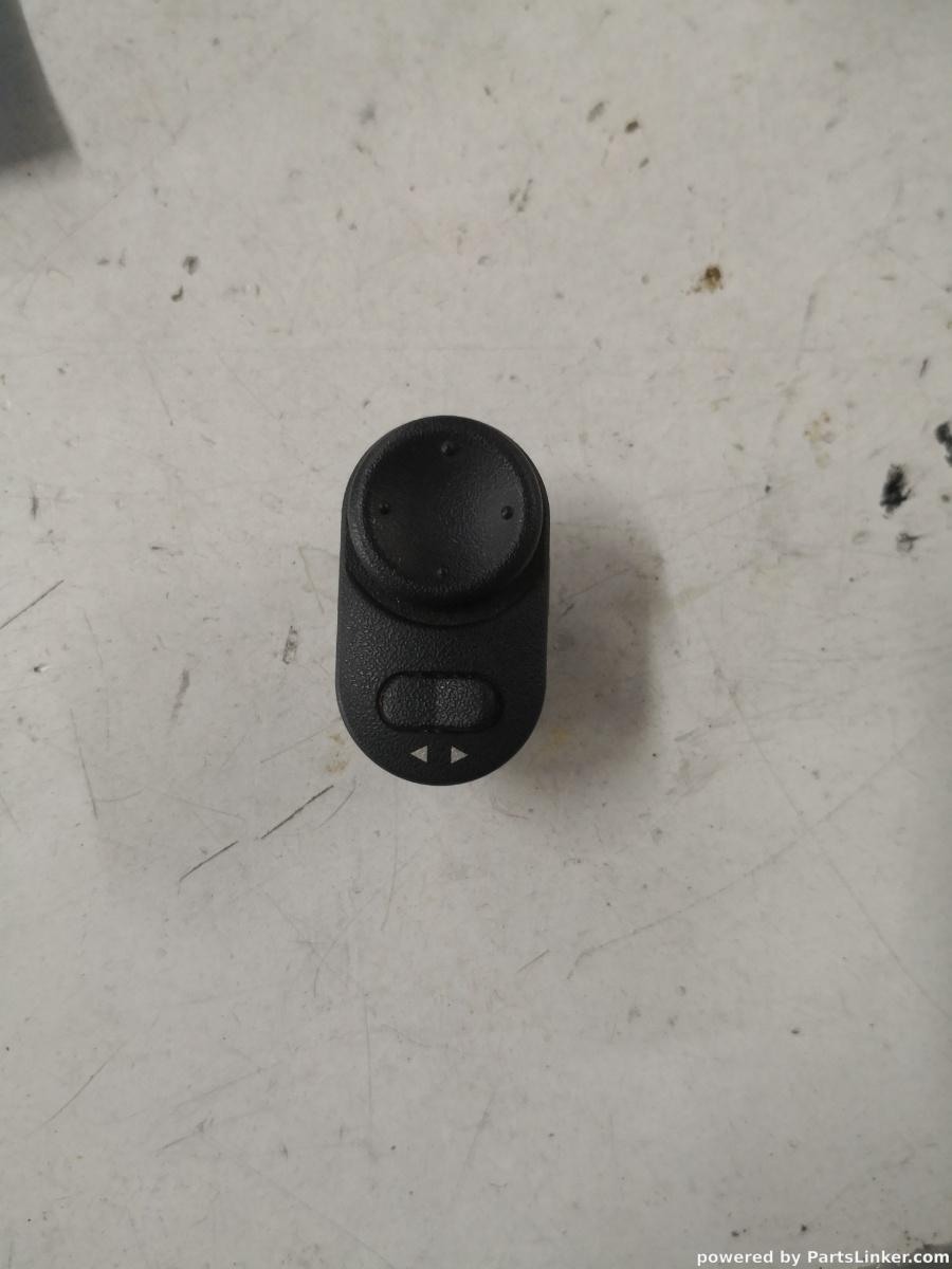 Buton reglaj oglinzi stanga fata OPEL MERIVA (X03) [ 2003 - 2010 ] OEM 09226861