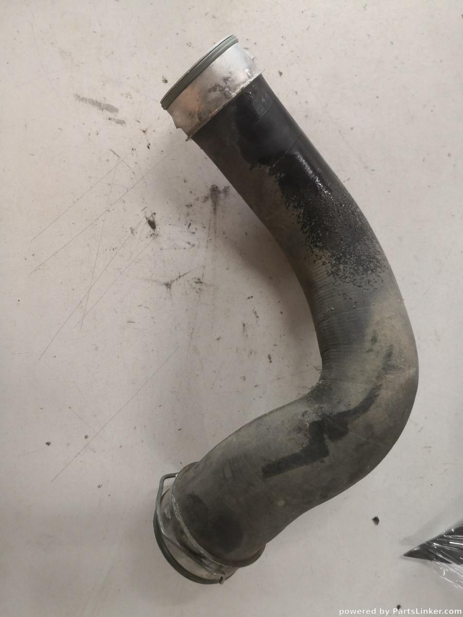 Furtun intercooler turbo VOLKSWAGEN TRANSPORTER 5 2.5 (7HA, 7HH, 7EA, 7EH) [ 2003 - > ] OEM 7h0145709a
