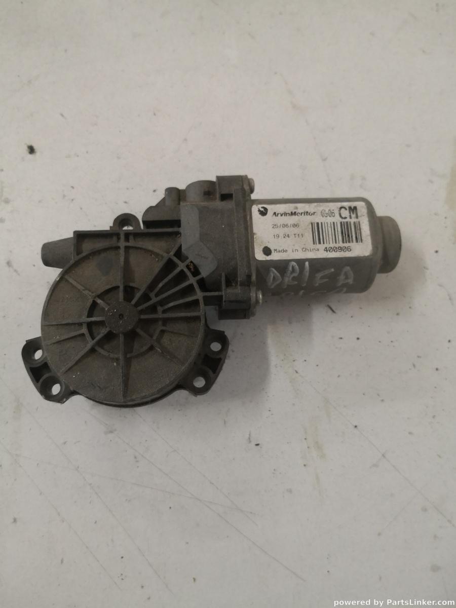 Motoras macara geam dreapta fata HYUNDAI SANTA FE II (CM) [ 2005 - 2012 ] OEM 400906